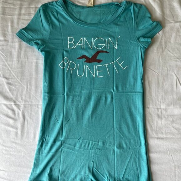 RARE VINTAGE Y2K Circa 2007 100% Cotton Bangin' Brunette Blue Hollister Tshirt - Picture 1 of 3